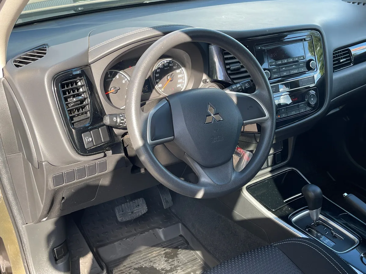 Mitsubishi Outlander 2.0 CVT (146 л.с.)