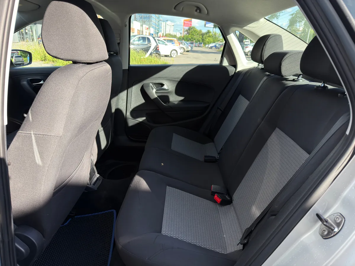 Volkswagen Polo 1.6 Tiptronic (105 л.с.), 2014 — фото 11