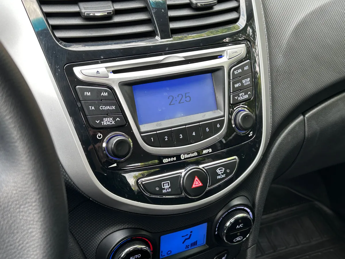 Hyundai Solaris 1.6 AT (123 л.с.)