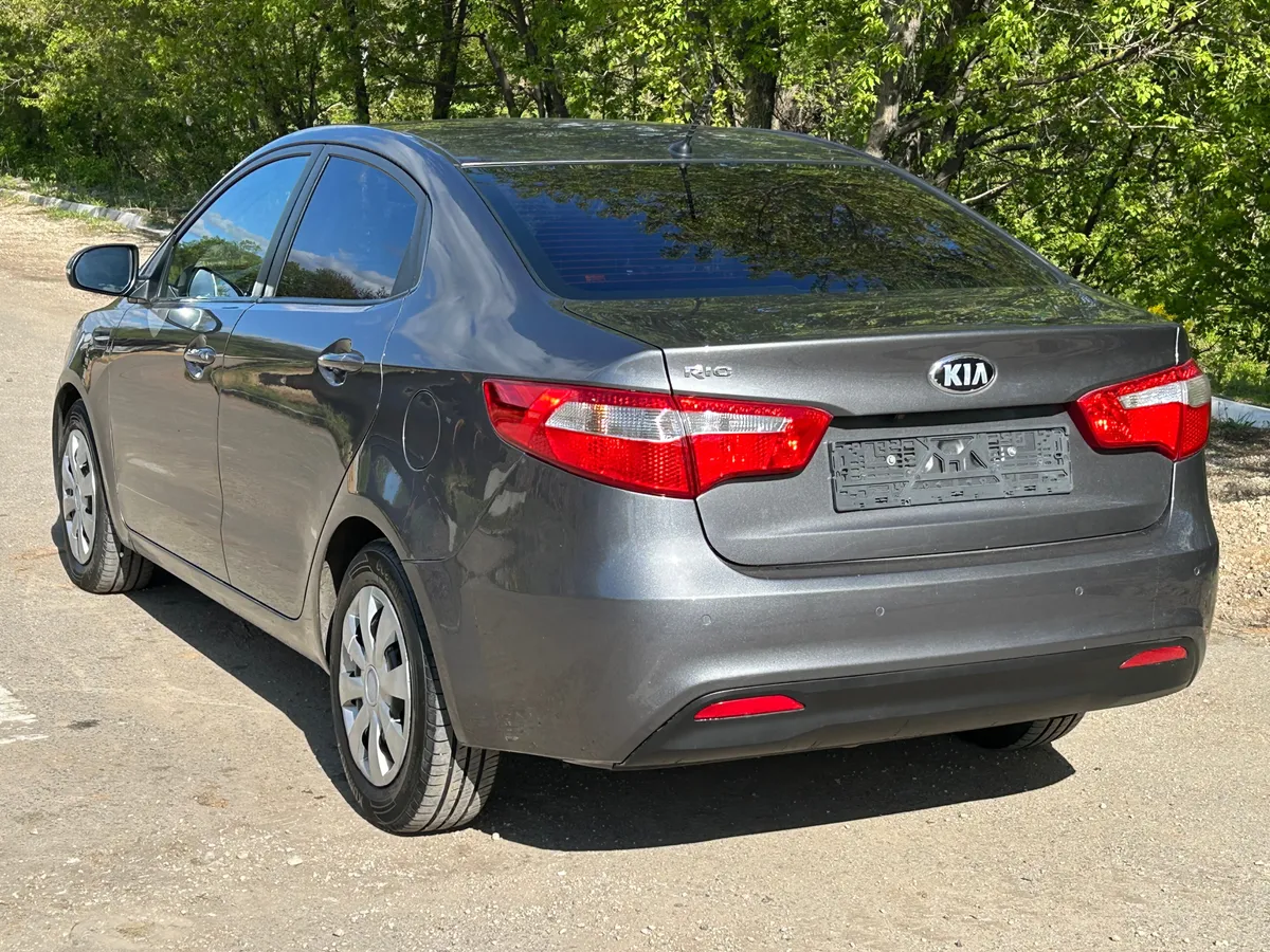 Kia Rio 1.6 AT (123 л.с.)