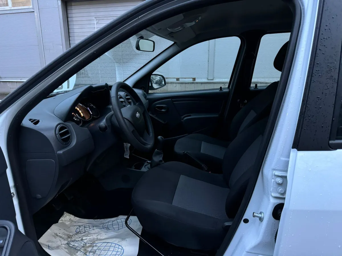ВАЗ (Lada) Largus 1.6 MT (90 л.с.)