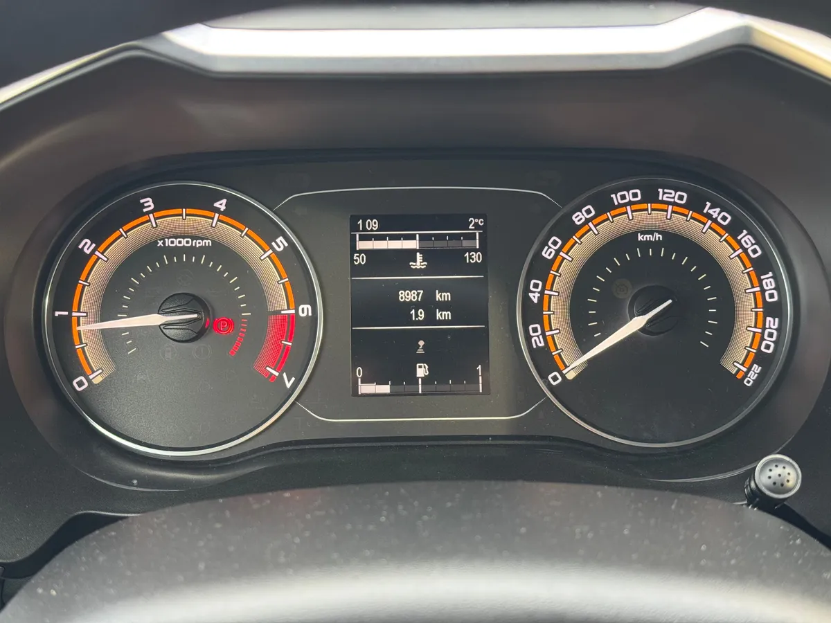 ВАЗ (Lada) Vesta 1.6 MT (90 л.с.)