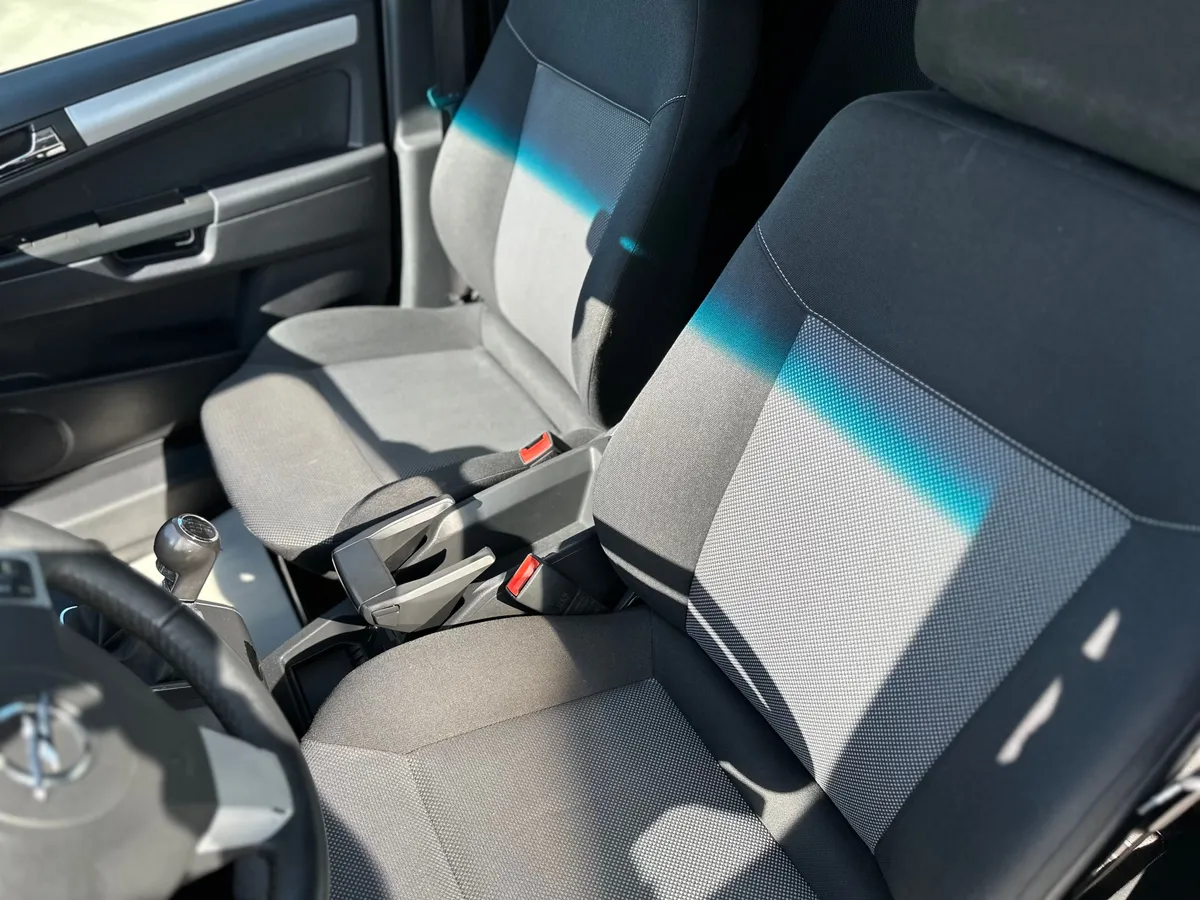 Opel Zafira 1.8 MT (140 л.с.), 2012 — фото 15