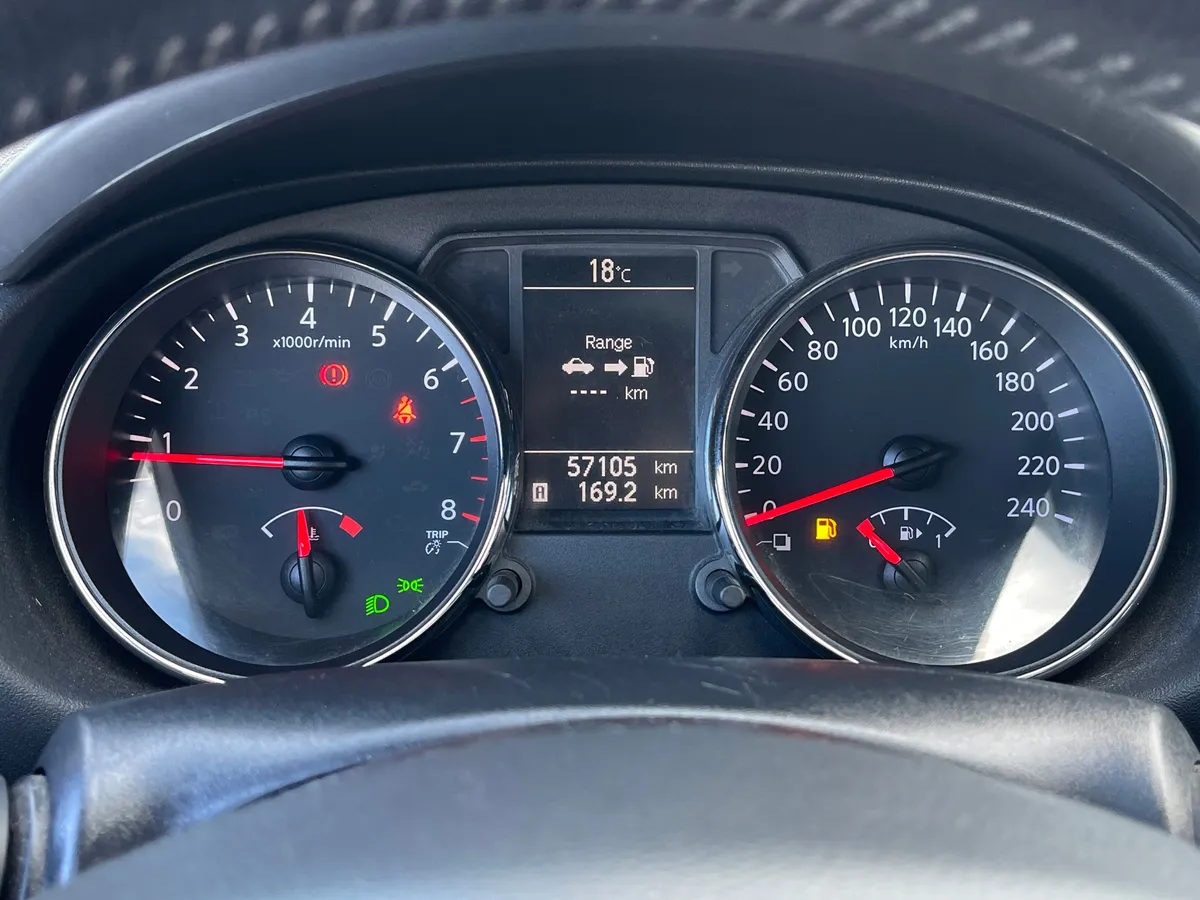 Nissan Qashqai 2.0 MT FWD (141 л.с.), 2011 — фото 7