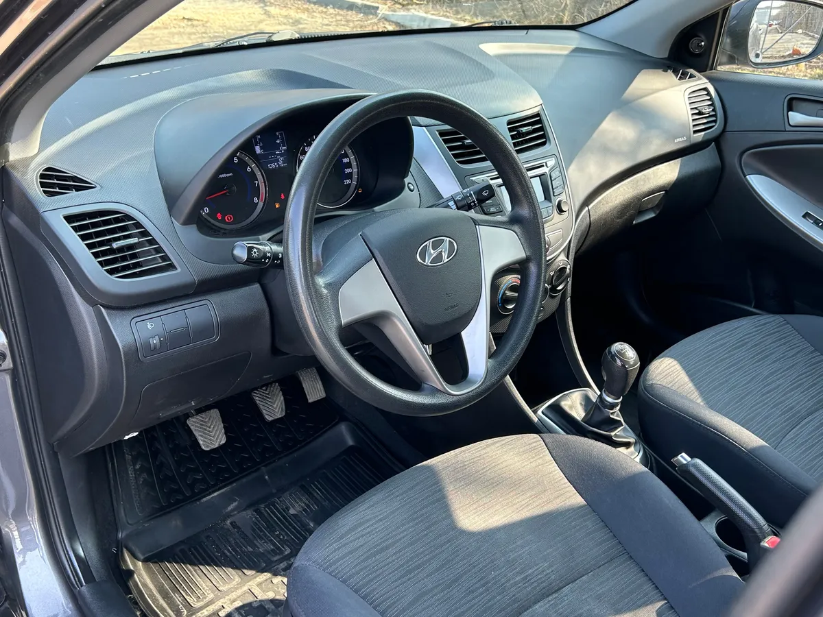 Hyundai Solaris 1.6 MT (123 л.с.)