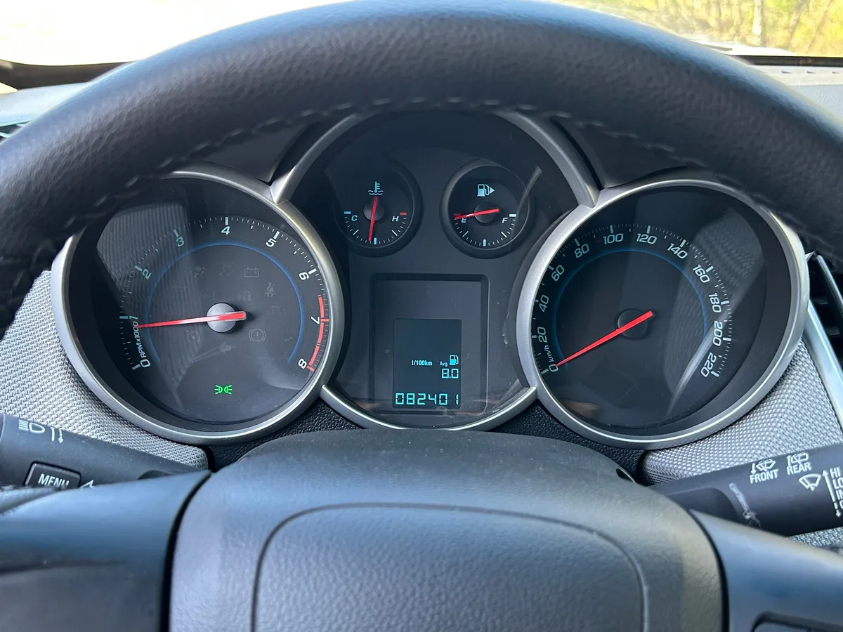 Chevrolet Cruze 1.8 MT (141 л.с.), 2015 — фото 6
