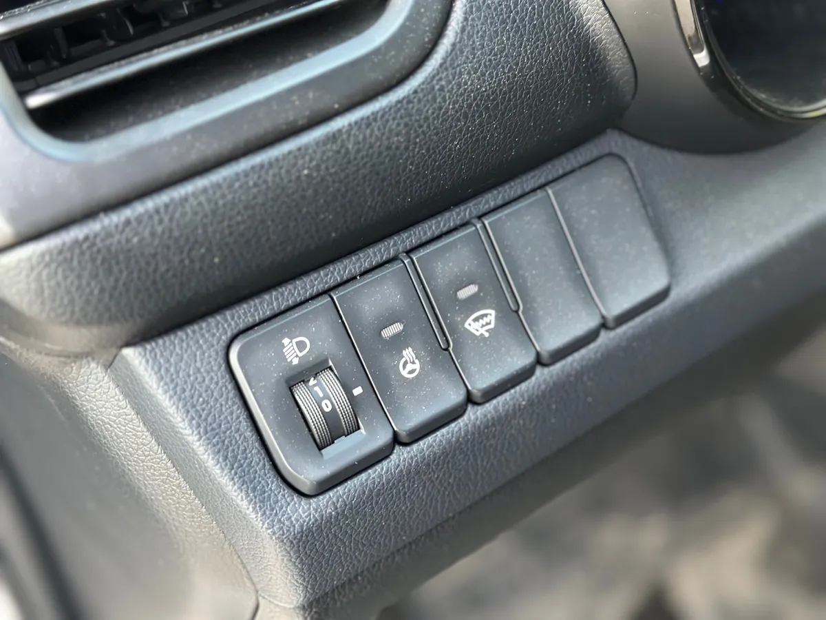 Kia Rio 1.4 AT (107 л.с.)