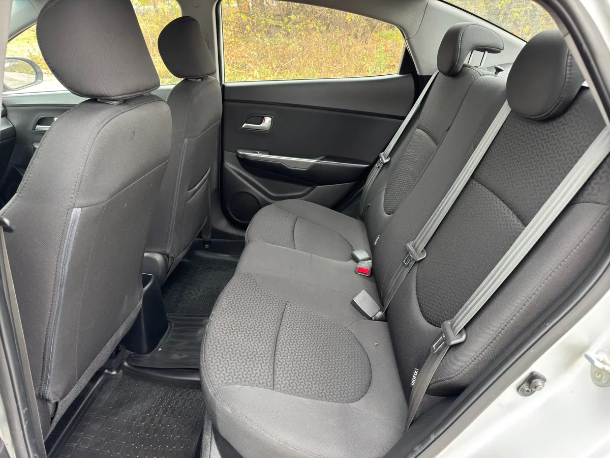 Kia Rio 1.6 6AT (123 л.с.)