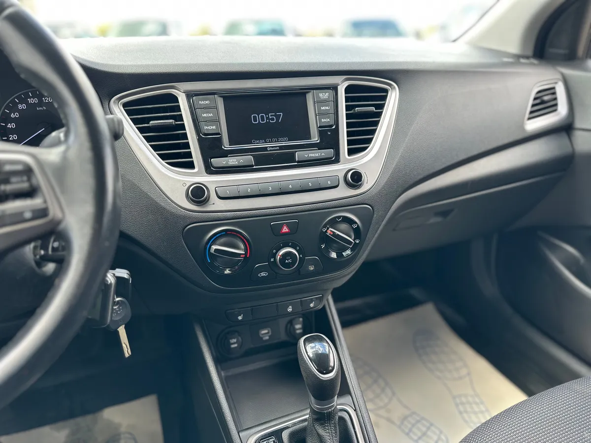 Hyundai Solaris 1.6 AT (123 л.с.)