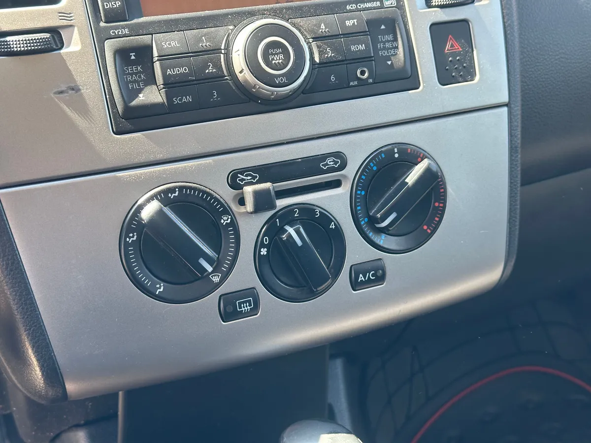 Nissan Tiida 1.6 AT (110 л.с.), 2008 — фото 10