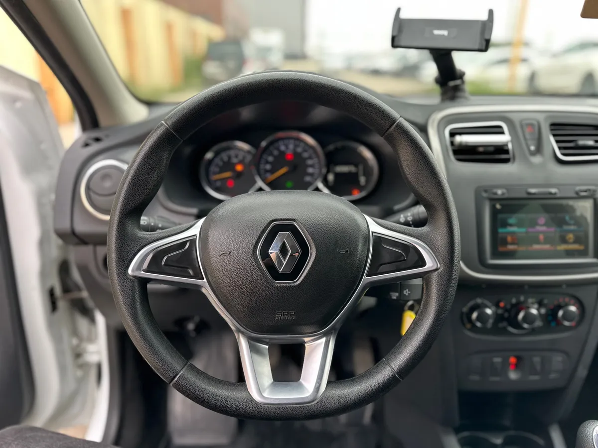 Renault Logan 1.6 MT (82 л.с.), 2019 — фото 8