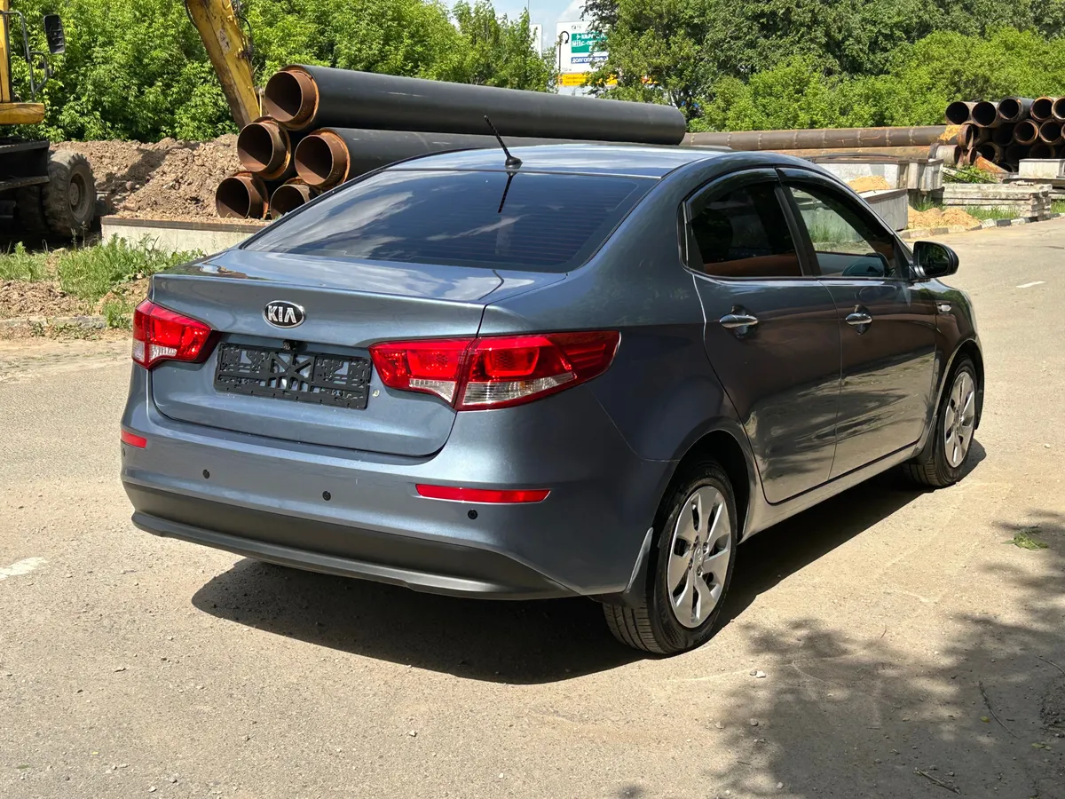 Kia Rio 1.6 AT (123 л.с.)