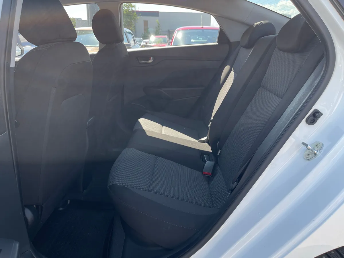 Hyundai Solaris 1.4 AT (100 л.с.), 2020 — фото 11
