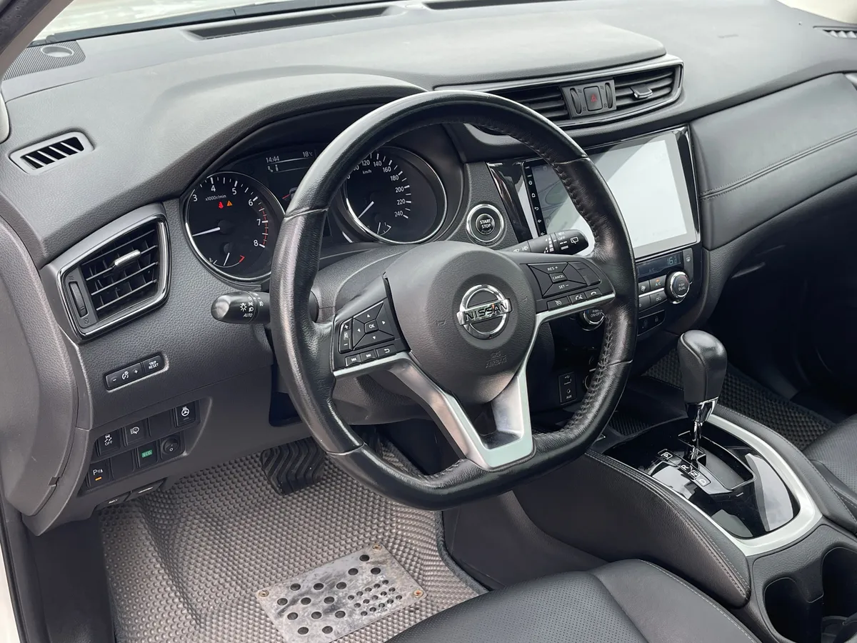 Nissan Qashqai 2.0 CVT 4WD (144 л.с.)